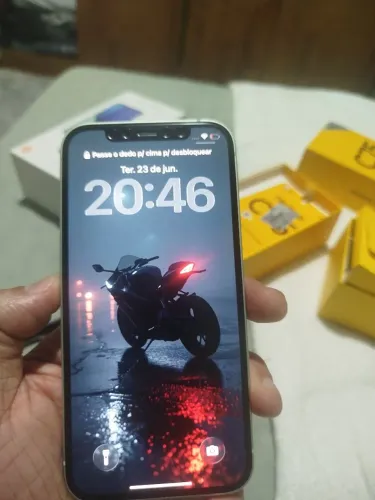 iPhone 12 semi-novo