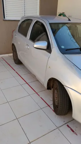 Toyota Etios X 1.3 Flex 16V 5P Mec. 2015