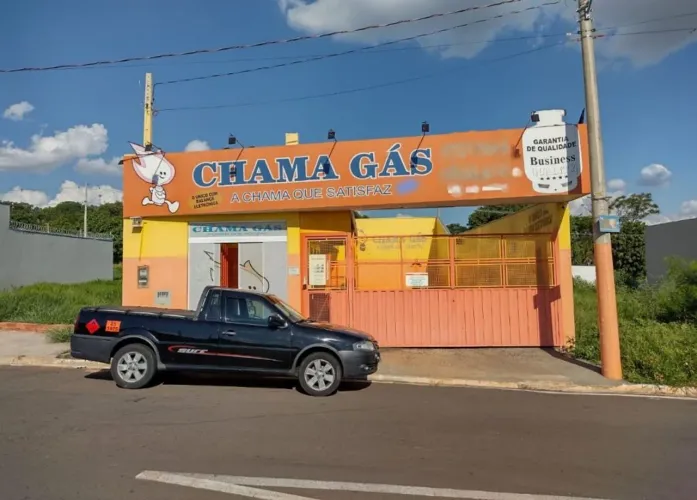 Venda: Imóvel Comercial no Maracá (Zona Norte) com Amplo Estacionamento (8 Vagas) e Acesso