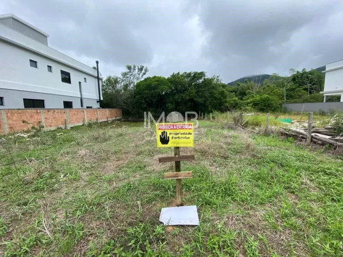 Terreno no Ribeirão da Ilha