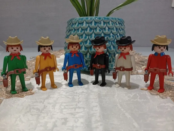 Playmobil trow western 6 personagens