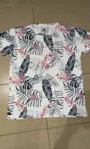 camisa estampa tropical tamanho m