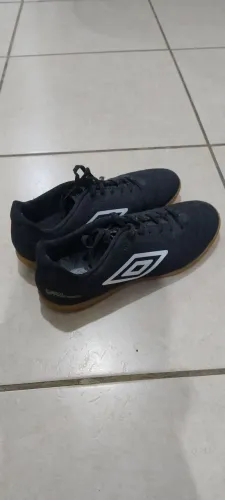 Tênis de futsal