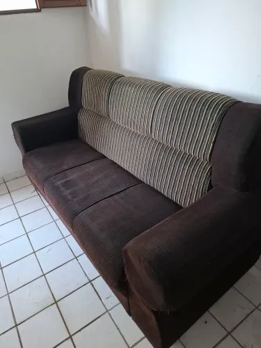 Sofá 3 Lugares Marrom Higienizado - Bom para Uso