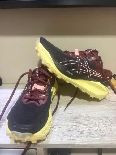 Tênis asics trabuco 13