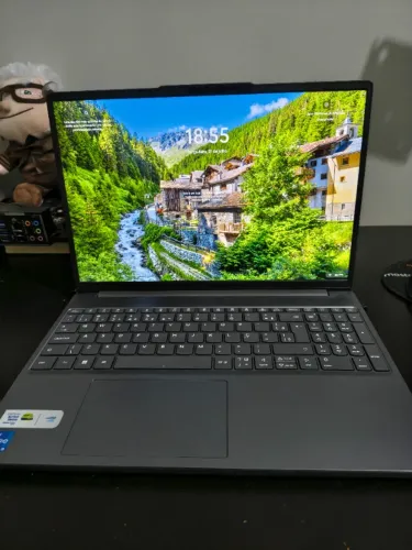 Notebook Lenovo Semi novo 8 meses de uso