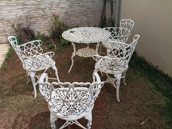 Mesa de área externa/interna