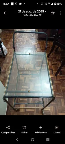 Mesa bar/café com rodinhas 