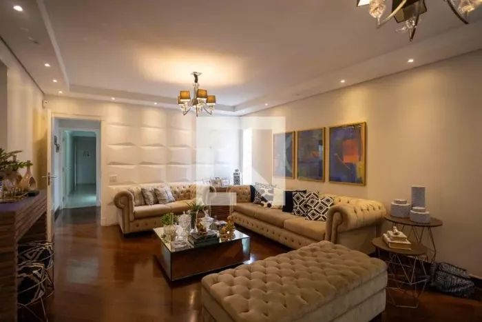 Casa à Venda - Centro, 4 Quartos, 660 m2