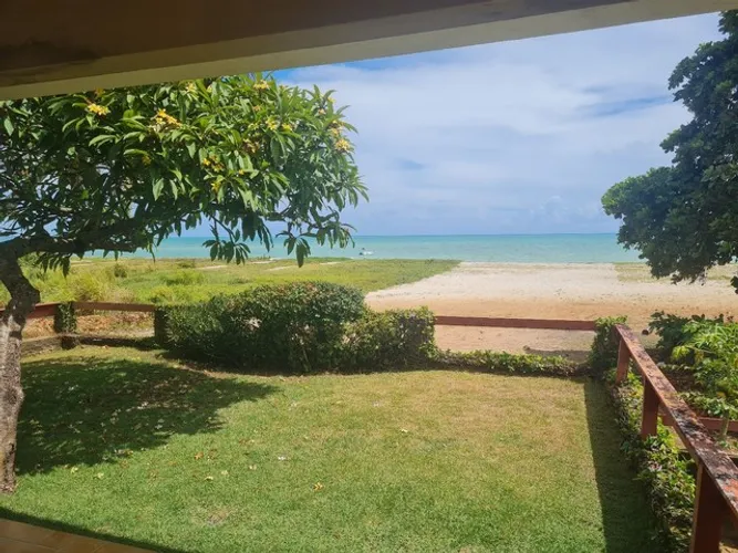 Temporada - Beira-mar com piscina em Pontas de Pedra 