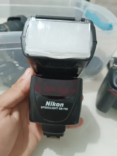 Flash Nikon SB700 