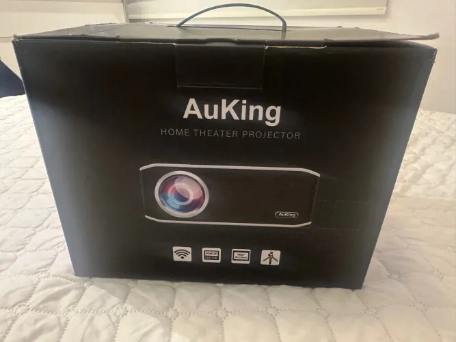 Projetor Full HD Home Theater AuKing V-30. Na caixa. Nunca usado.