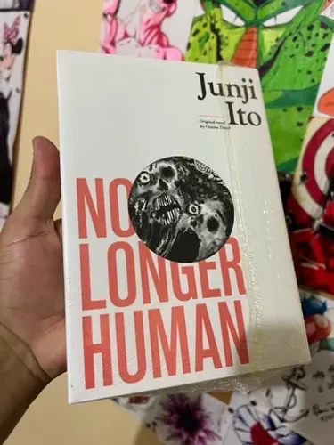 No Longer Human por Junji Ito Edição em Inglês 