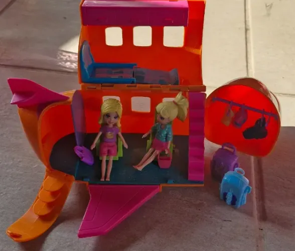 Boneca Polly Pocket - Playset Aviao com Bonecas e muitos acessórios