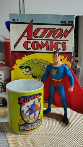 KIT 2004 DC DIRECT SUPERMAN 1ST APPEARANCE DC COMICS ACTION COMICS #1 ACTION FIGURE