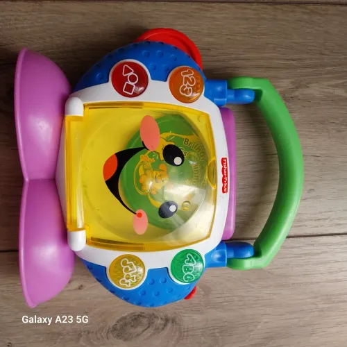 Brinquedo fisher price sons e cores