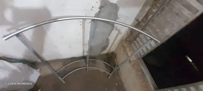 Arara para loja