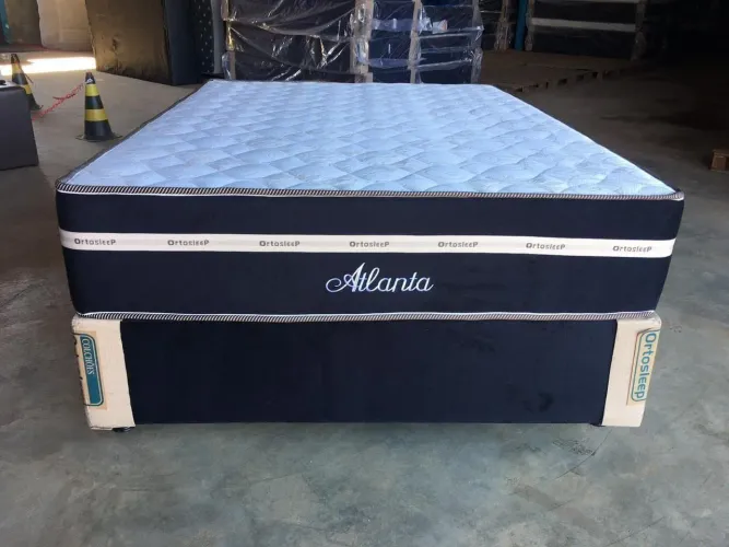 Cama box casal com colchão Atlanta preto firme e resistente