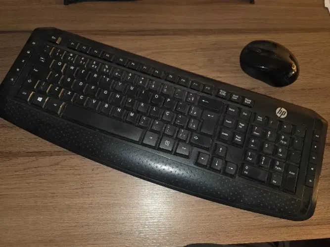 Kit Teclado + Mouse HP 300 Sem Fio