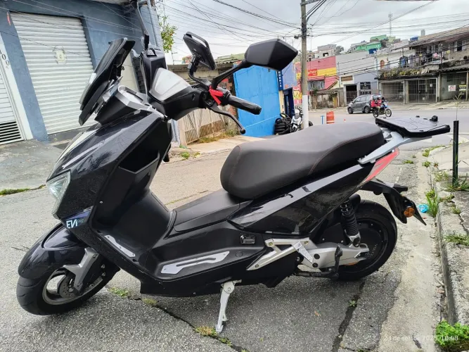 Moto elétrica pra vc que quer economizar ótima escolha 