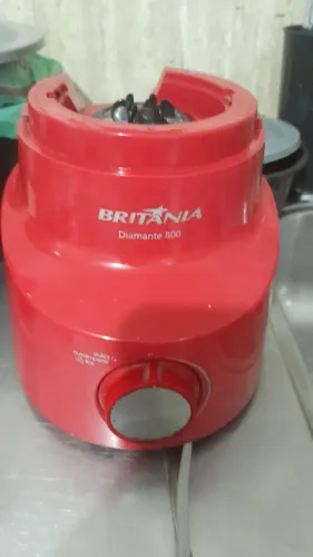 Vendo motor de liquidificador funcionando normalmente só está sem o copo pois quebrou