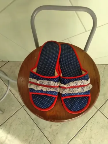 Chinelo tecido sem uso, tam 37/38. (26 cm )
