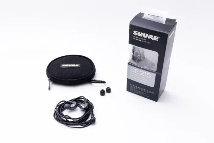 Fone de ouvido In Ear Shure SE215 excelente estado!