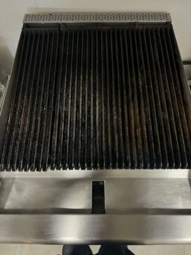 Char Broiler A Gás   VENANCIO