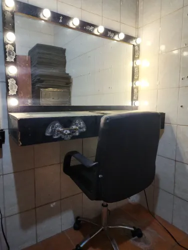 Penteadera camarim de maquiagem + Kit iluminação + Cadeira