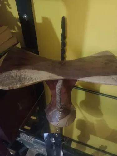 Apoio de cabeça africano tradicional - tipologia Turkana (Ekicholong)