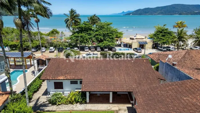 Casa em condomínio fechado em Ubatuba