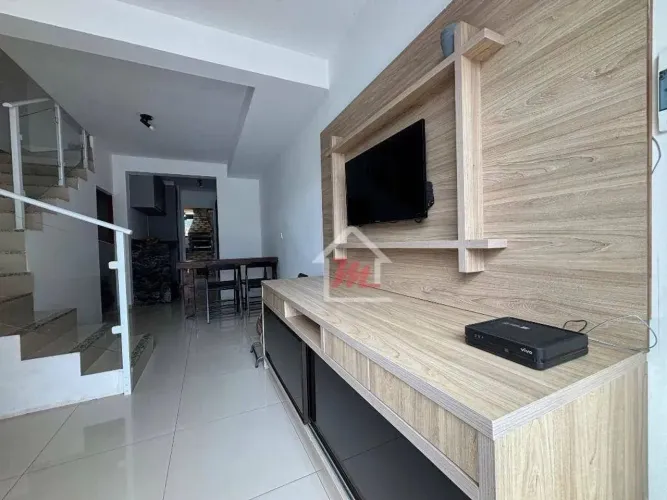 Sobrado Semi-Mobiliado com 2 dormitórios à venda, 76 m² por R$ 390.000 - Velha Central - B