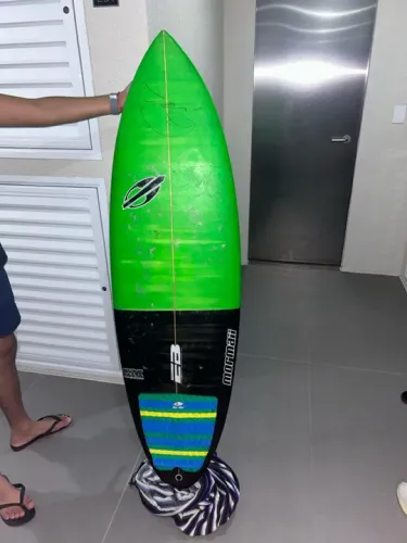 Prancha de Surf Mormaii Medina *com capa e quilha