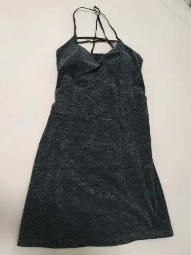 Vestido preto brilhoso