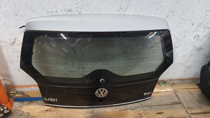 Tampa Traseira Volkswagen Up Tsi 2018 V2257