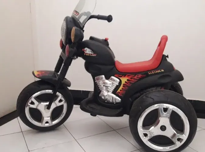 Motoca eletrica vulcan 6v bandeirantes