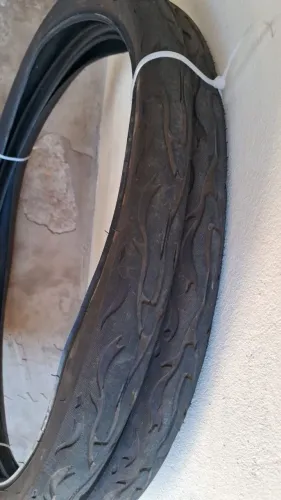 Pneu de Bicicleta 