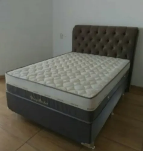 Cama Box com Colchão e Cabeceira Luxuosa