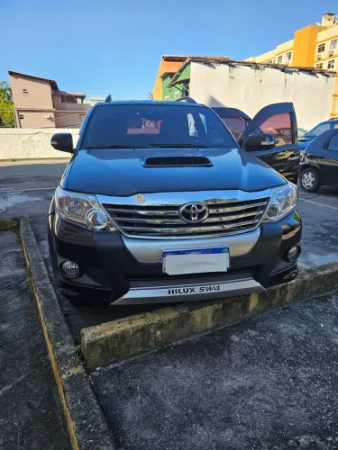 Toyota Hilux SW4 SRV D4-d 4X4 3.0 TDI Dies. AUT 2013