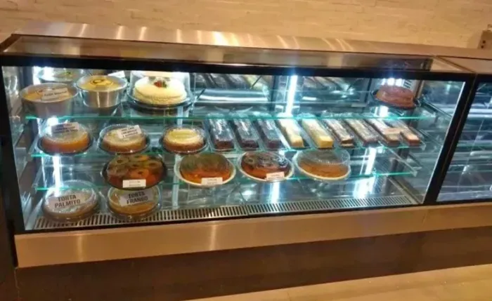 VITRINE REFRIGERADO PARA FOOD TRUCK OU DECK;;