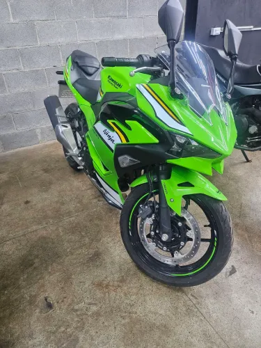 Kawasaki ninja 500