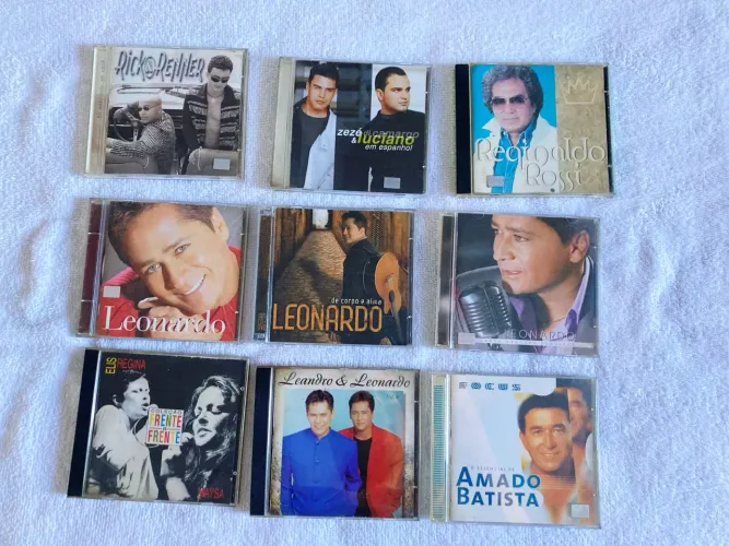 CDs diversos por R$ 5,00 cada