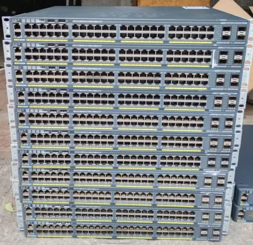 Switch Cisco Catalyst Ws C2960X 48FP 48 portas 1Ge POE+
