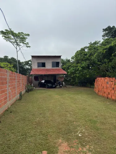Casa negociável no bairro Belo Jardim um de dois piso