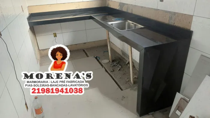 Pia de cozinha em granito Preto São Gabriel