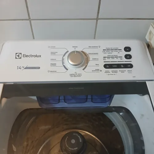 Lavadora Electrolux 14kg Essential Care