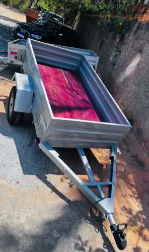 Carretinha pra carro novas.