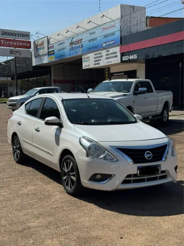 Nissan Versa SL 1.6  Automatico 2018