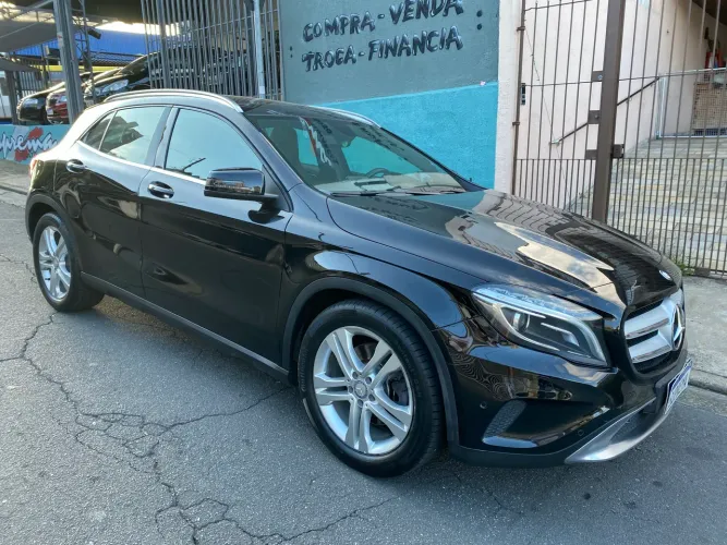 Mercedes-Benz GLA 250 Vision 2.0 TB 16V 211cv Aut. 2015