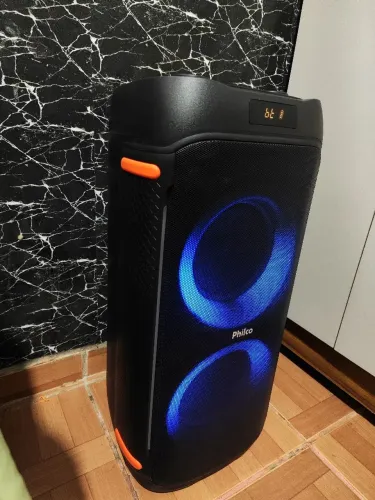 Caixa Philco com bateria interna